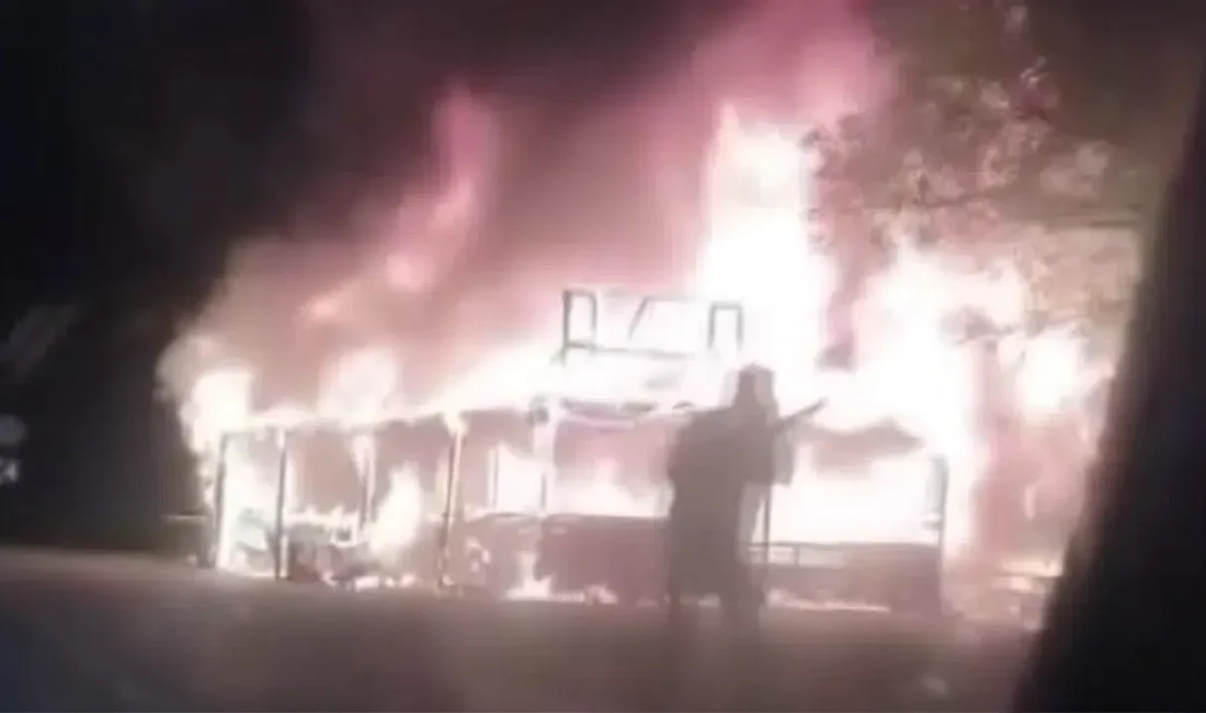 Amasya’da yol kenarında yer alan bir manav tezgahında henüz belirlenemeyen