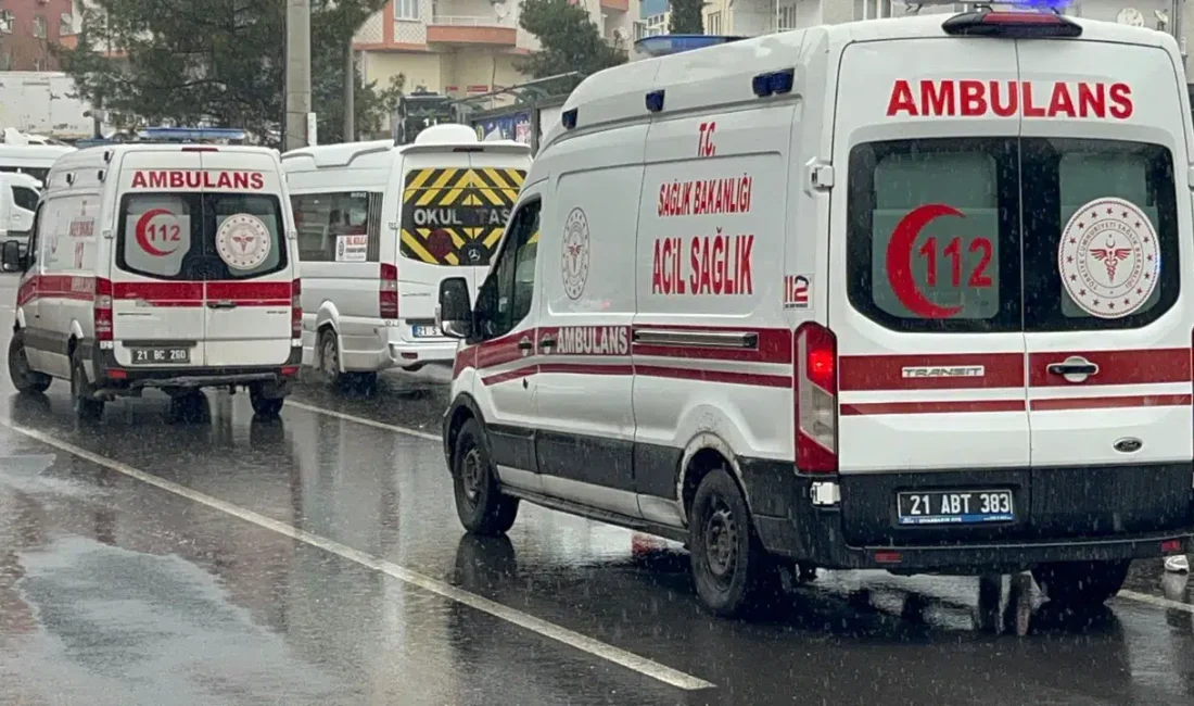 Diyarbakır’da esnaflar arasında henüz belirlenemeyen bir sebeple başlayan tartışma kısa