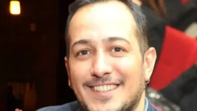 Ünlü oyuncu Sarp Apak sosyal medya üzerinden yaptığı son paylaşımla