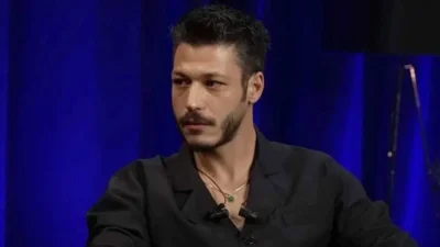 Vatani görevini tamamlayarak İstanbul’a dönen ünlü oyuncu Kubilay Aka, ayağının