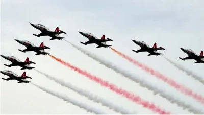 23 Nisan Ulusal Egemenlik ve Çocuk Bayramı kutlamaları kapsamında gökyüzünde