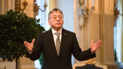 Edebiyat dünyasını yasa boğan gelişmenin ardından binlerce kişi Kazuo Ishiguro’nun