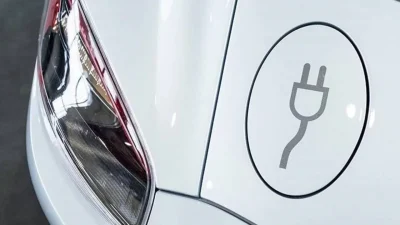 Avrupa genelinde hızla artan akaryakıt fiyatları sürücülerin tercihlerini kökten değiştirirken