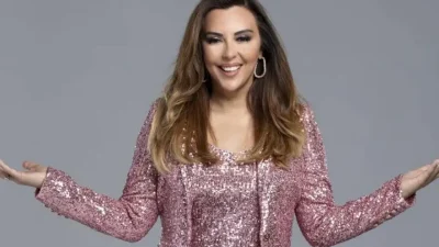 Türk sanat müziğinin sevilen ismi ve televizyon programı sunucusu Aslı