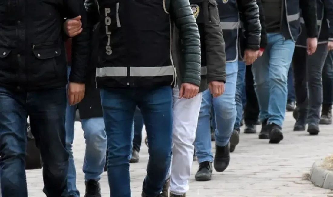 Sakarya Cumhuriyet Başsavcılığı koordinesinde jandarma ekipleri tarafından dört ayrı ilçede