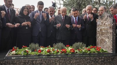 MHP Genel Başkanı Devlet Bahçeli, Ülkücü hareketin kurucu lideri Alparslan