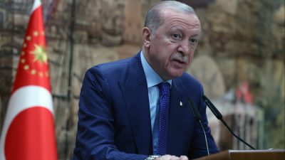 Cumhurbaşkanı Recep Tayyip Erdoğan, İstanbul’da bir araya geldiği kadın liderlere