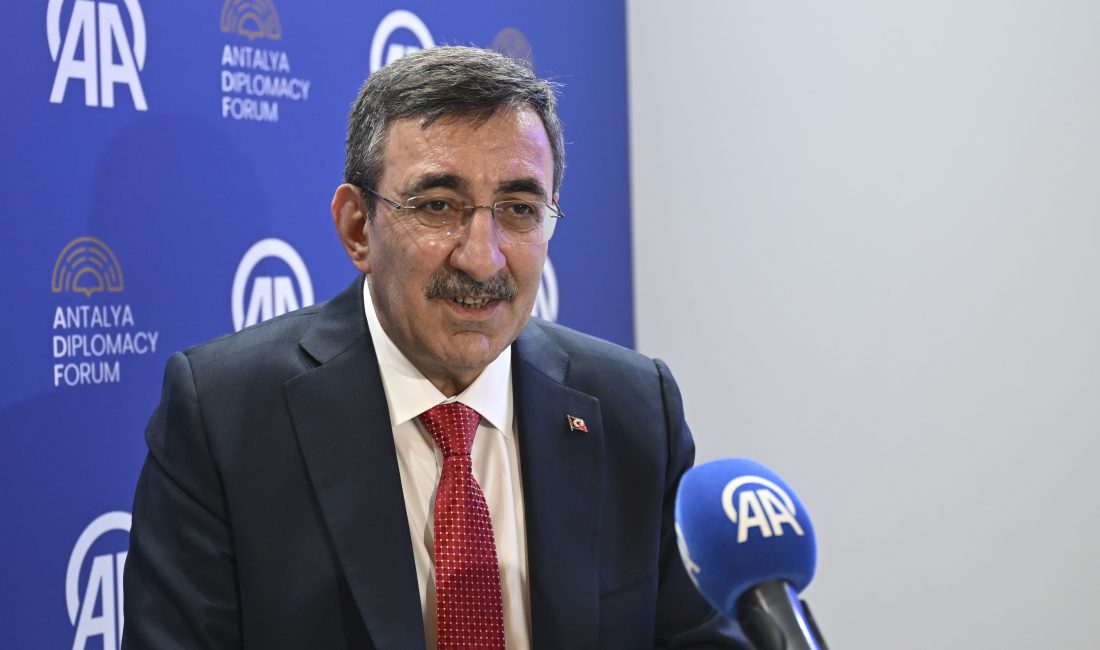 Cumhurbaşkanı Yardımcısı Cevdet Yılmaz, Türkiye’nin küresel diplomasideki yükselen rolüne dikkat