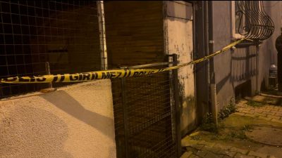 Sarıyer Ayazağa’da etkili olan yoğun yağışların ardından meydana gelen toprak