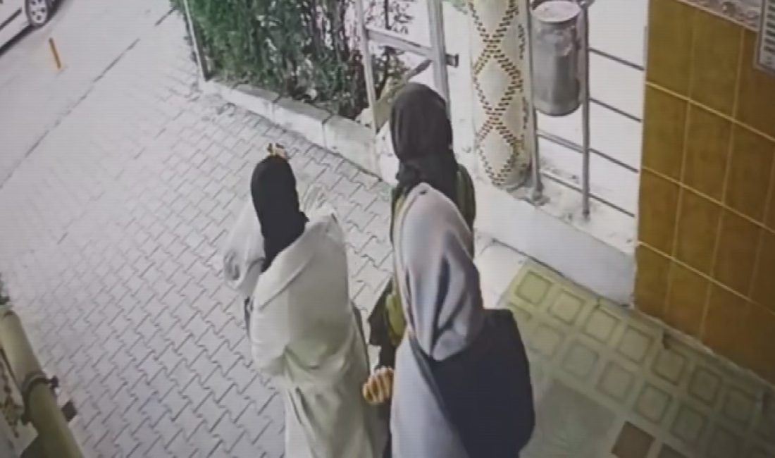 Kayseri’de üç ayrı evden yaklaşık 450 bin TL değerinde ziynet