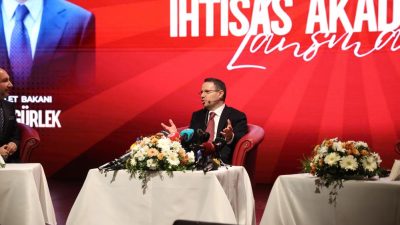 Sosyal medya platformlarının kabul ettiği yeni düzenleme ile birlikte Türkiye’de