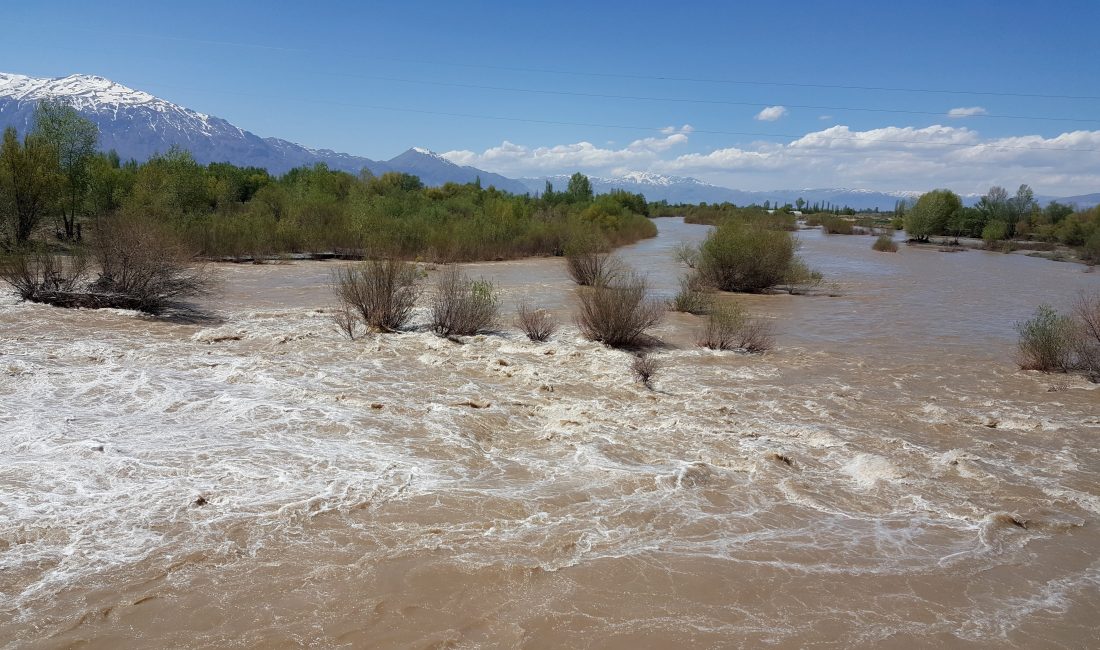 Doğu Anadolu Bölgesi’nde kış boyunca sessiz akan nehirler, baharın gelmesi