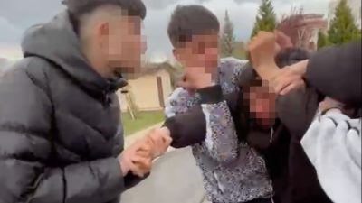 Eskişehir’in Odunpazarı ilçesinde yer alan bir parkta bir çocuğun kendi