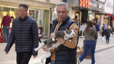 Kocaeli’de yedi yıl önce uğradığı köpek saldırısında ağır yaralanan ve