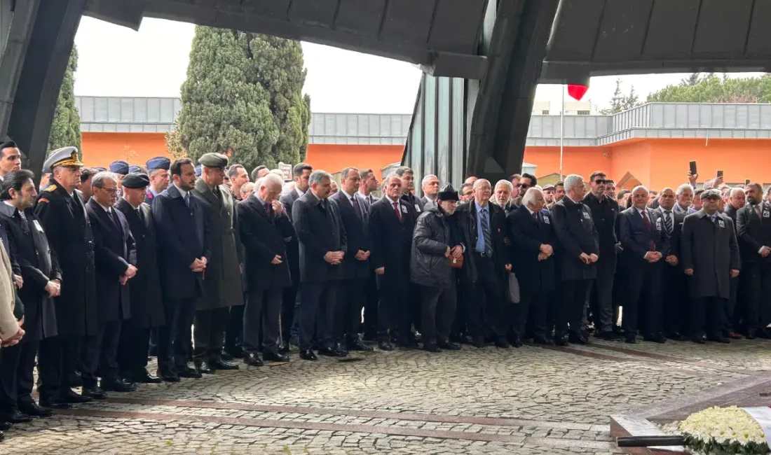 Türkiye Cumhuriyeti’nin 8’inci Cumhurbaşkanı Turgut Özal, vefatının yıl dönümünde İstanbul