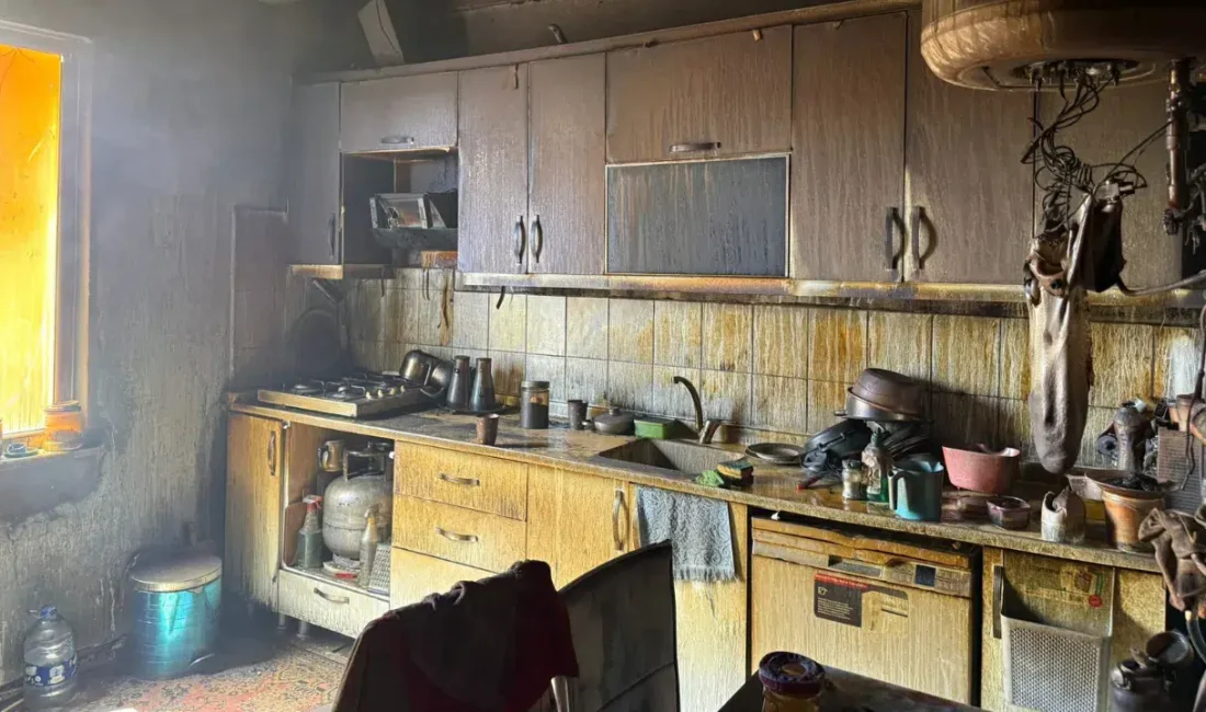 Çorum’un Sungurlu ilçesinde bir evde çıkan ve paniğe neden olan