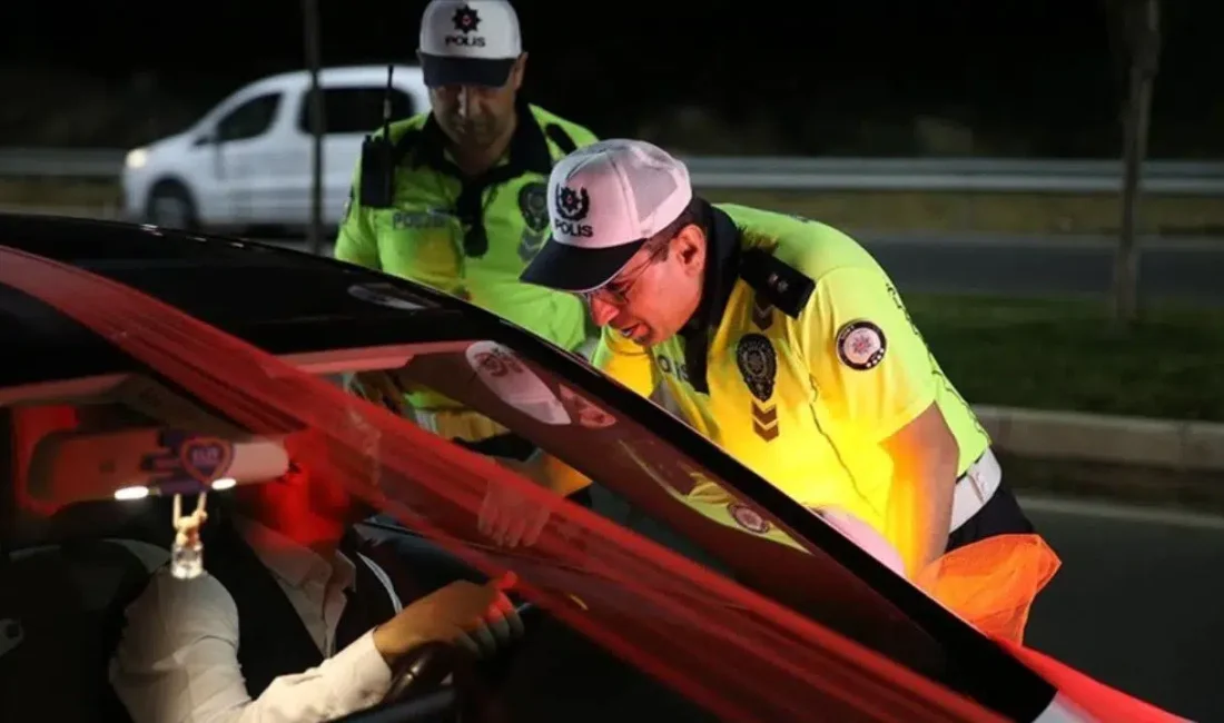 Bursa’nın İnegöl ilçesinde polisin dur ihtarına uymayarak kaçmaya çalışan sürücü