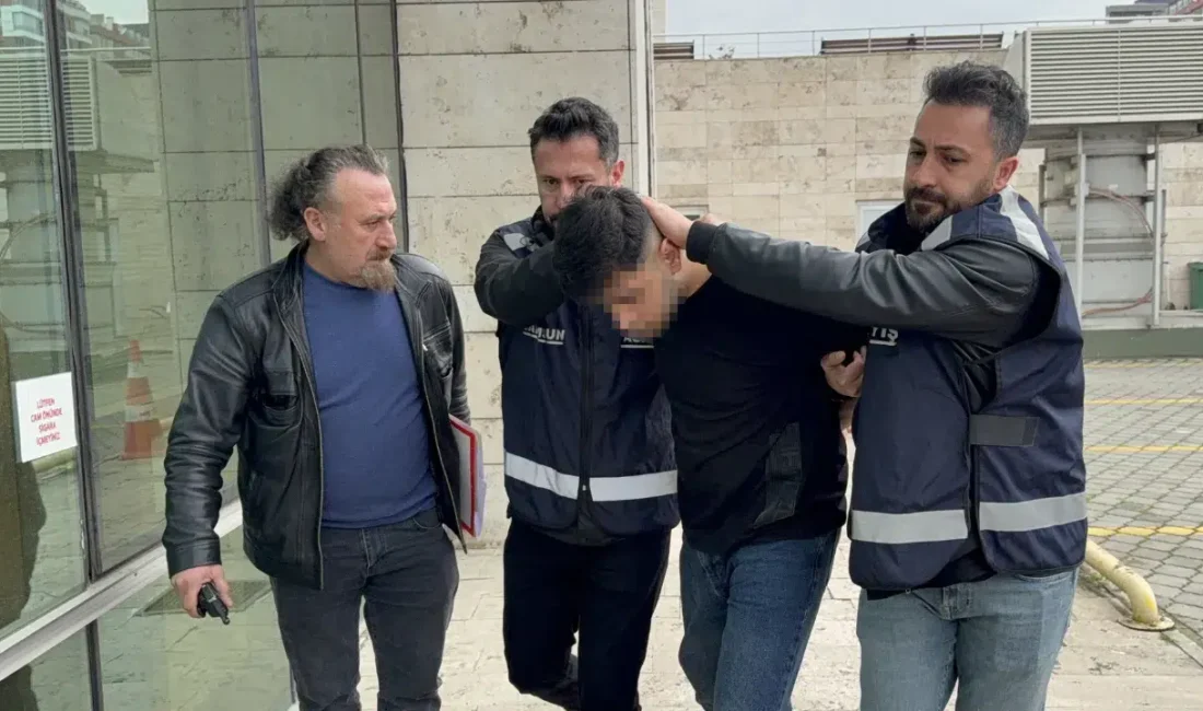 Samsun’un Atakum ilçesinde bir restoranda birlikte çalıştığı mesai arkadaşı Eren