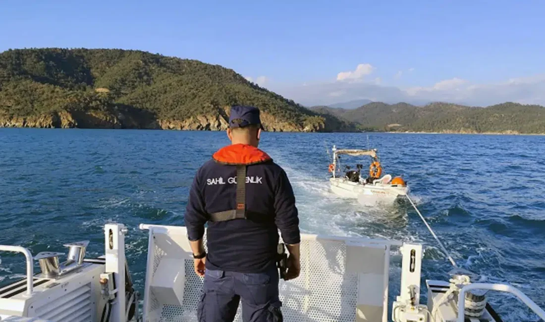 Muğla’nın Fethiye ilçesinde denizde sürüklenerek paniğe neden olan tekne için