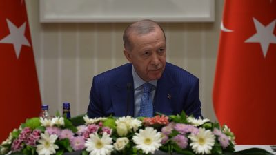 Cumhurbaşkanı Recep Tayyip Erdoğan, Ankara’da uzlaşı ile sonuçlanan maden işçilerinin