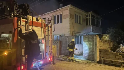 Tekirdağ’ın Muratlı ilçesinde gece saatlerinde yükselen alevler mahalle sakinlerine korku