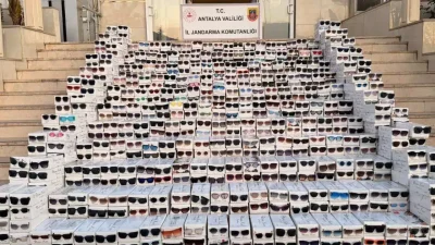 Antalya’nın Alanya ilçesinde jandarma ekipleri tarafından gerçekleştirilen dev kaçakçılık operasyonunda