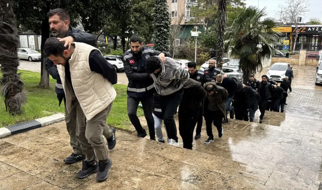 Samsun merkezli 13 ilde eş zamanlı düzenlenen operasyonda, ağır hasarlı