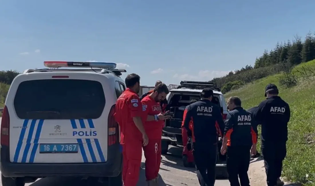 Bursa-İzmir otoyolu üzerinde “5 yaşında bir çocuk araçtan yol kenarına