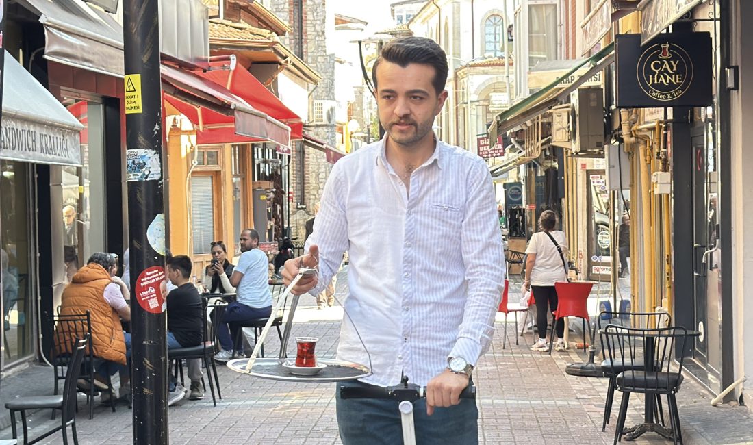 Bartın’da esnafa yetişmekte zorlanan çay ocağı işletmecisi Basri Akbıyık, günlük