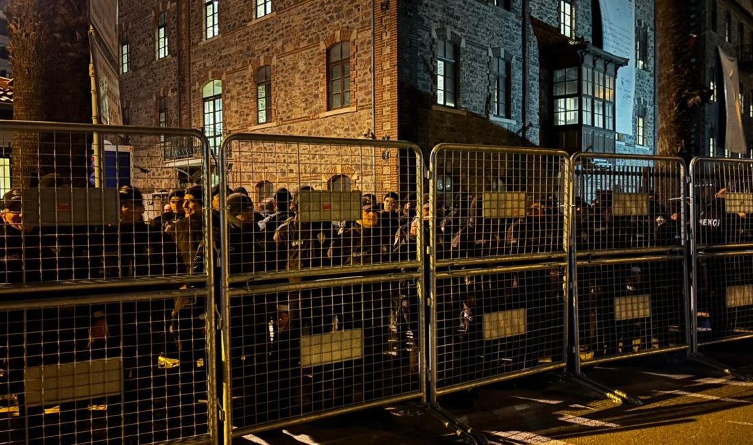 İzmir’de mülkiyet tartışmalarıyla gündemden düşmeyen Meslek Fabrikası için tanınan tahliye