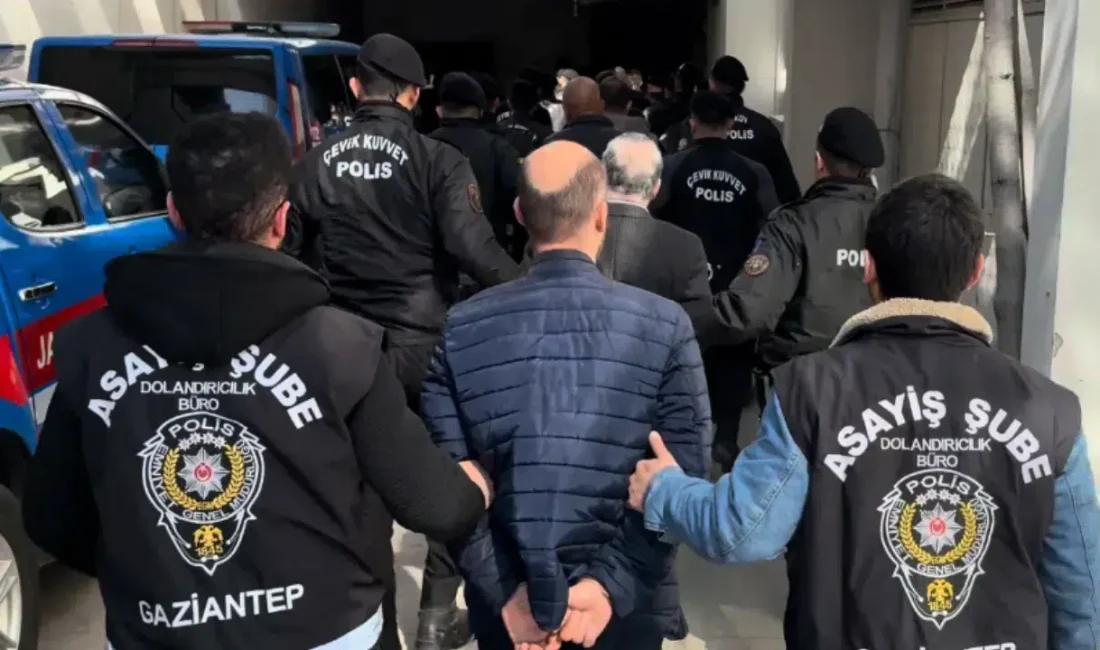 Gaziantep Üniversitesi’nde görevli bir akademisyenin, kadro alamadığı gerekçesiyle aralarında dekan