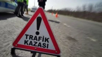 Afyonkarahisar’da seyir halindeyken bir anda kontrolden çıkan motosikletin yol ortasında