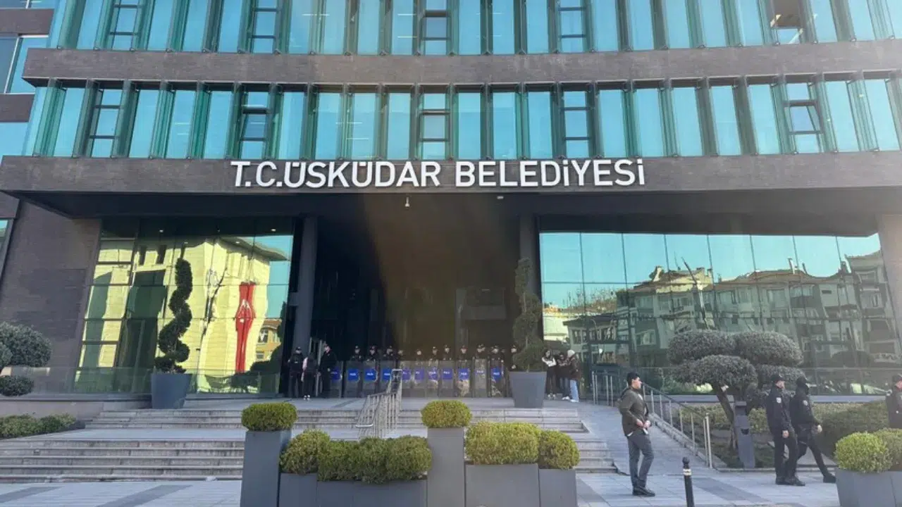 Üsküdar Belediyesi bünyesinde gerçekleştirilen yapı ruhsatı ve iskan işlemlerindeki usulsüzlük