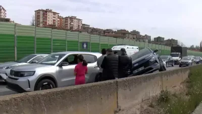 İstanbul’un en yoğun güzergahlarından biri olan Kartal TEM bağlantı yolunda