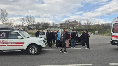 Bingöl’de iki hafif ticari aracın karıştığı trafik kazası korku dolu