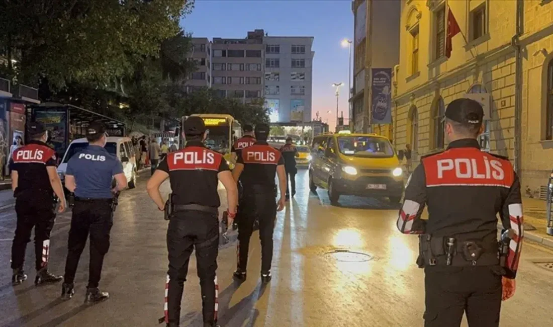 İstanbul Emniyet Müdürlüğü ekipleri tarafından kentin dört bir yanında eş