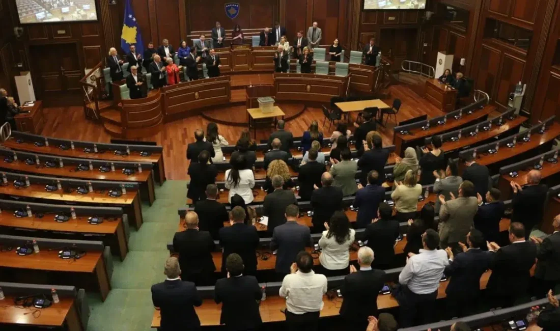 Kosova’da haftalardır süren cumhurbaşkanlığı seçimi bilmecesi, Anayasa Mahkemesi’nin belirlediği sürenin