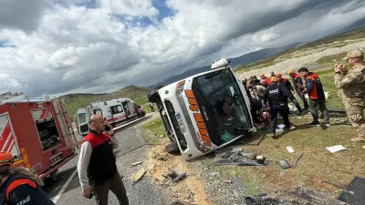 Diyarbakır’ın Lice ilçesinde sabah saatlerinde meydana gelen feci trafik kazasında