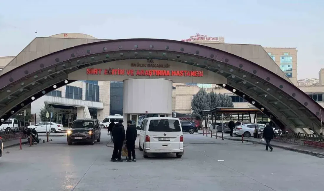 Siirt’in Şirvan ilçesinde bahçesinde ağaç budadığı sırada kolunu keserek ağır