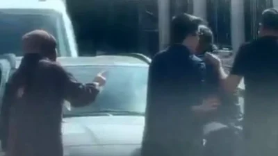 Ankara’nın Sincan ilçesinde trafikte karşı karşıya gelen iki sürücü arasındaki