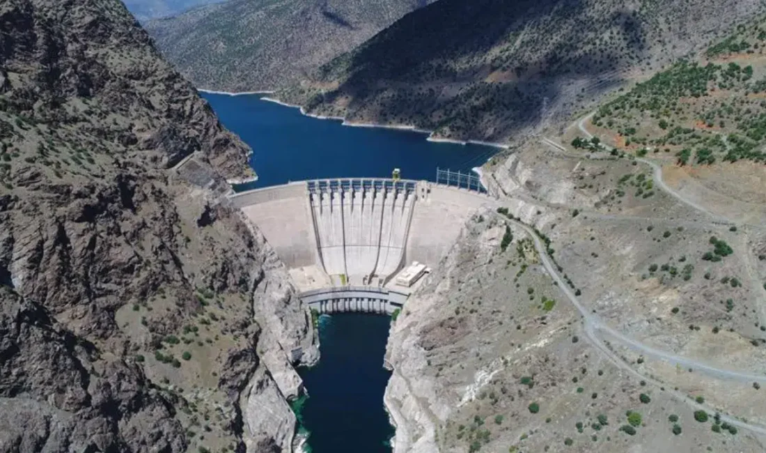 Sivas’ta etkili olan yoğun yağışlar ve karların erimesiyle birlikte barajlardaki