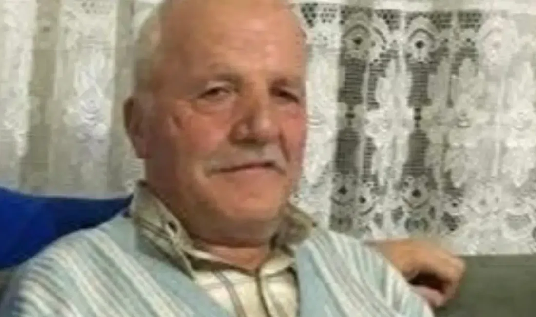 Bolu’nun Gerede ilçesinde 3 katlı binanın çatısında bulunan güneş panelini