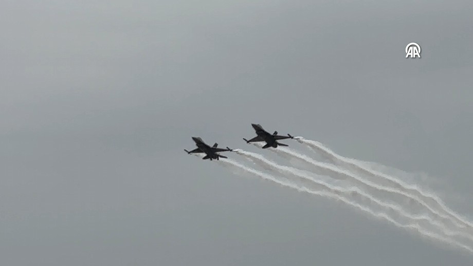 Türk Hava Kuvvetleri’nin gururu SOLOTÜRK, kuruluşunun 15. yıl dönümünü Konya