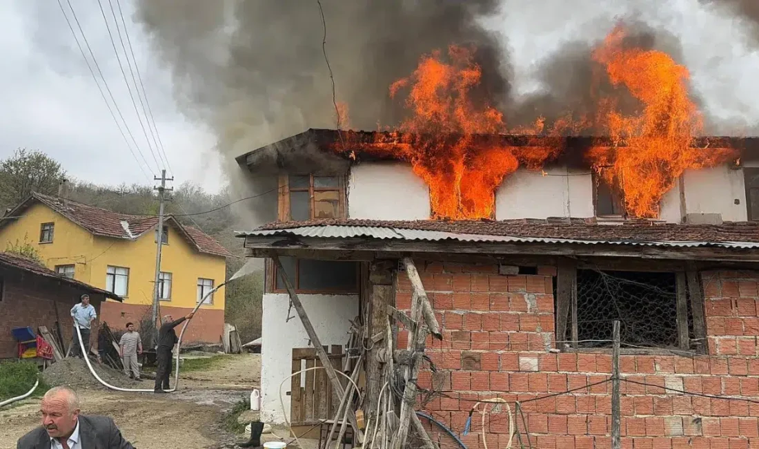 Kastamonu’nun Hanönü ilçesinde elektrik tesisatından çıkan kıvılcımlar kısa sürede felakete