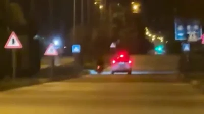 Bolu’da plakasız motosikletiyle polisin dur ihtarına uymayarak kaçmaya çalışan sürücü,