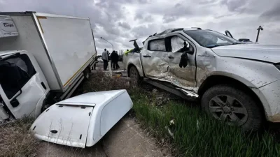 Konya’nın Kulu ilçesinde seyir halindeki bir Pick Up ile kamyonetin