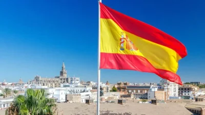 Orta Doğu’da tırmanan askeri gerilimin ardından güvenlik gerekçesiyle kapılarını kapatan