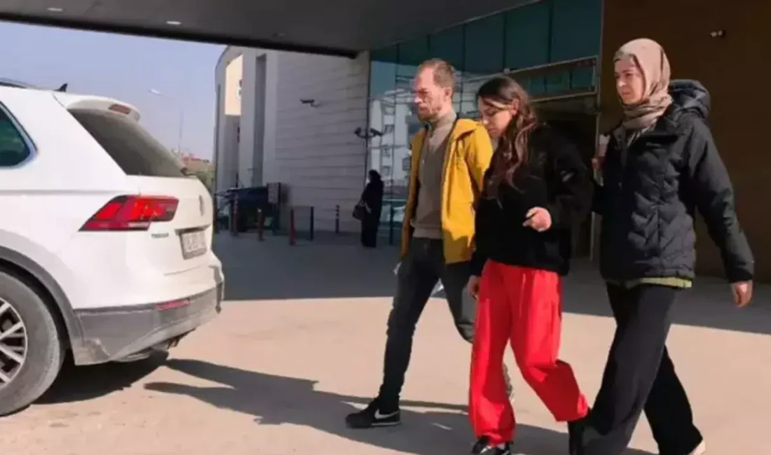 Bursa’nın İnegöl ilçesinde aynı gençle arkadaşlık ettikleri öne sürülen iki