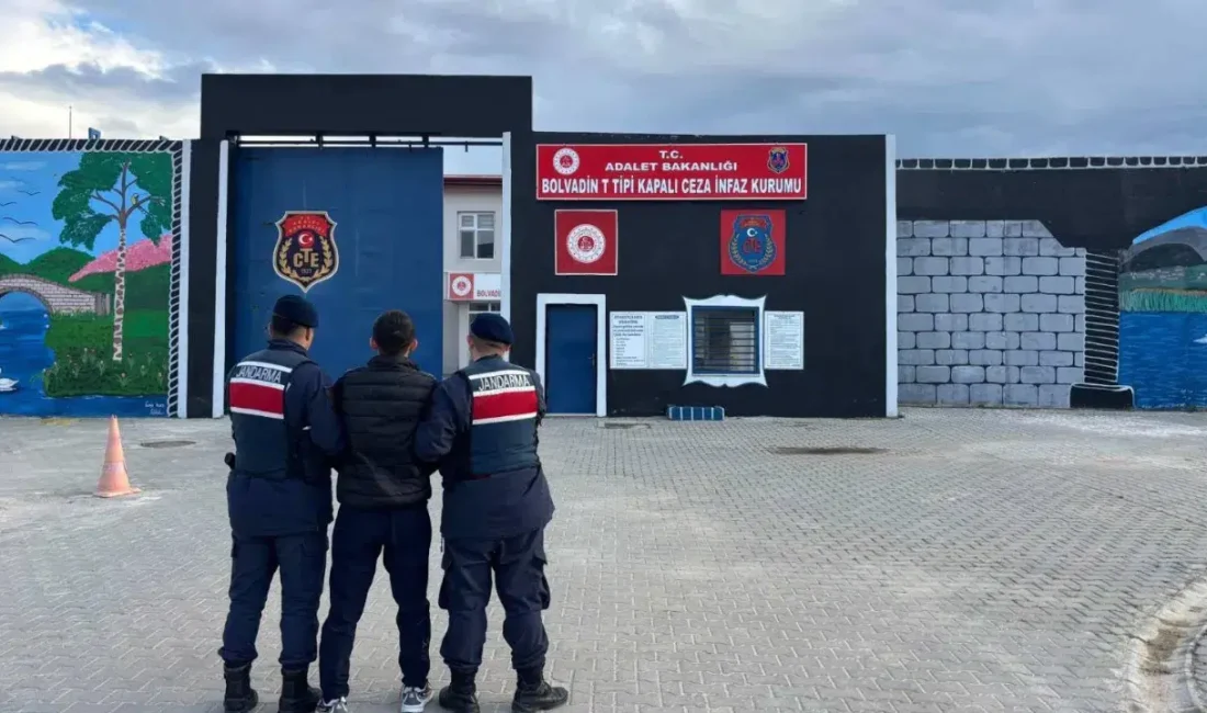 Afyonkarahisar İl Jandarma Komutanlığı ekipleri tarafından düzenlenen geniş kapsamlı operasyonda,