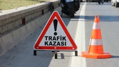 Tokat’ın Erbaa ilçesinde sabah saatlerinde meydana gelen trafik kazasında, ilkokul